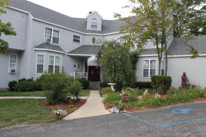 Highland Hideaway Frontenac Room in Harbor Springs, MI