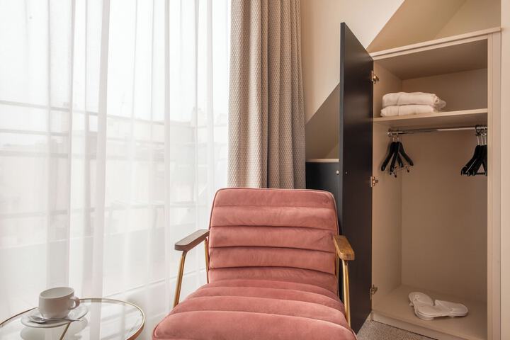 Room 25 of 56
