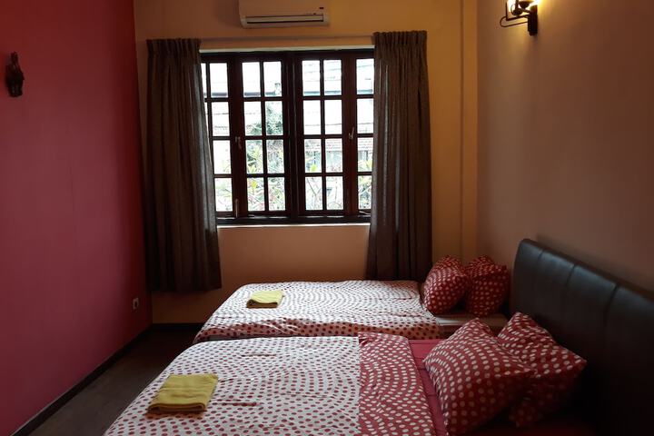 Room 17 of 26