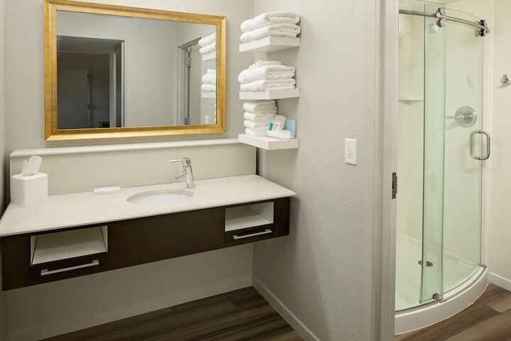 Bathroom shower