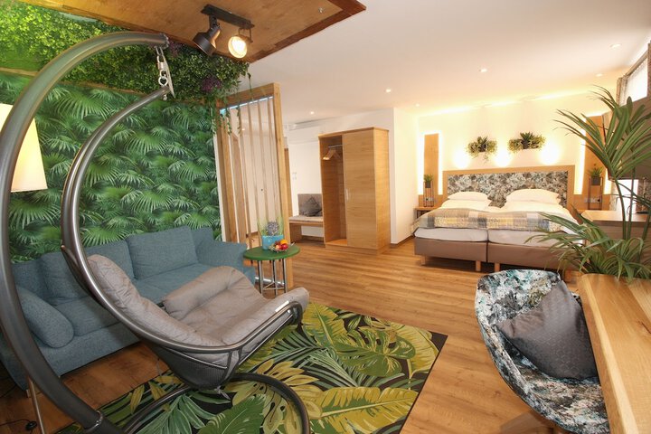 Room 21 of 59