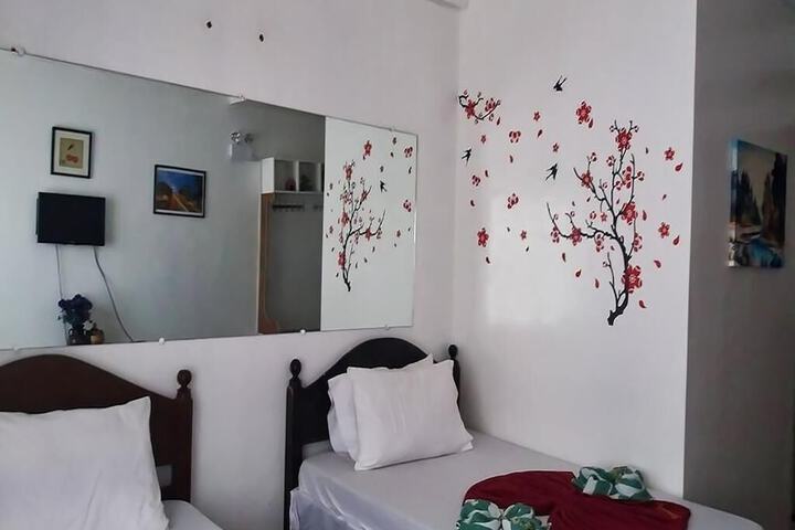 Room 14 of 85