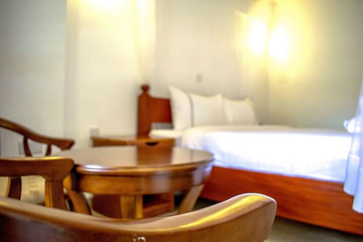 Room 4 of 6