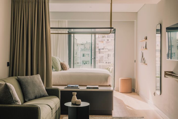 Room 9 of 43