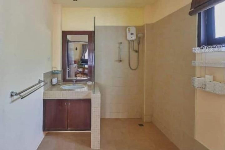 Clean Restrooms