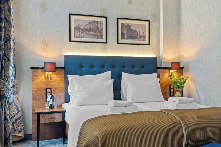 Room 20 of 64