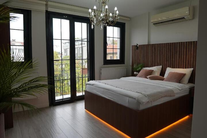 Room 2 of 12