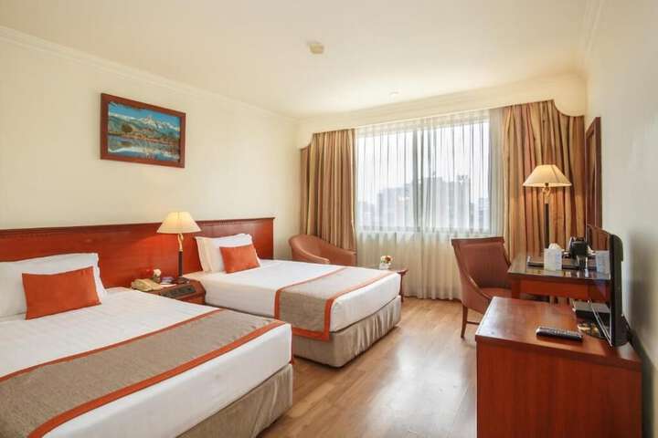 Room 3 of 30