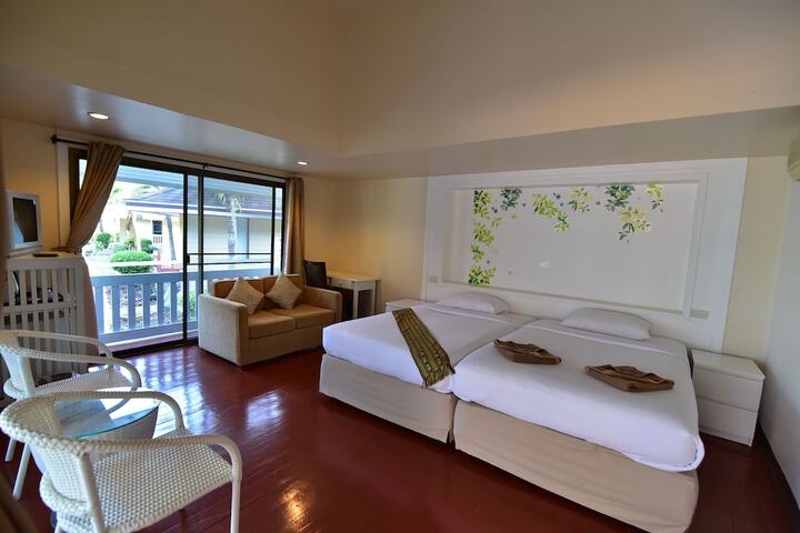 Room 22 of 165