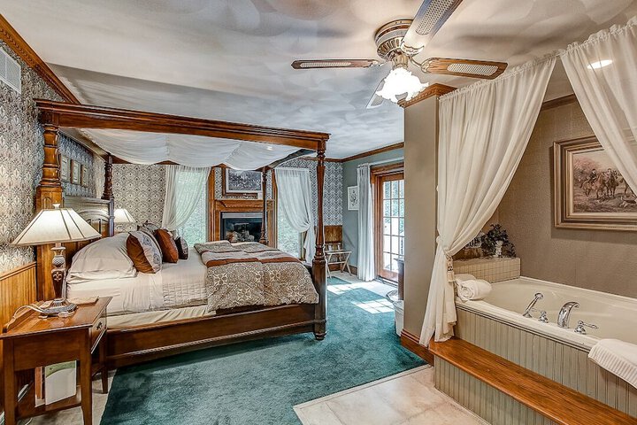 Room 13 of 50