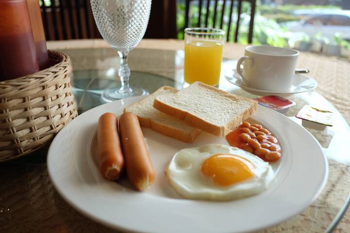 Breakfast/Coffee Service 36 of 61