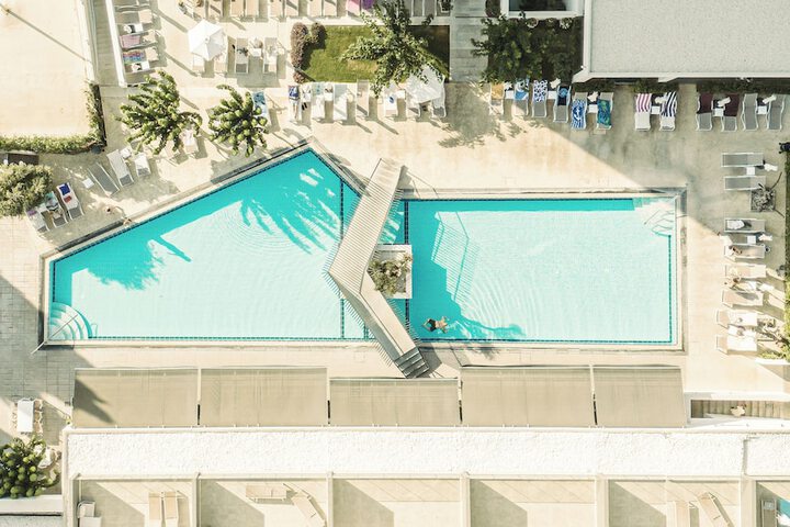 Pool 56 of 99