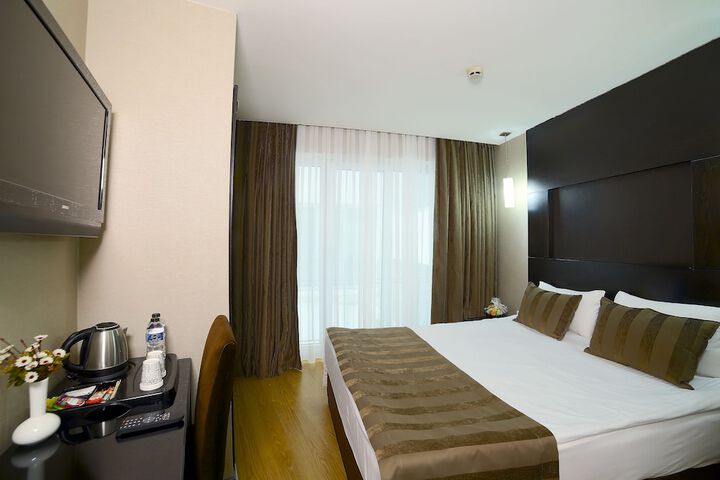Room 16 of 59