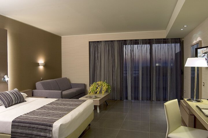 Room 39 of 295