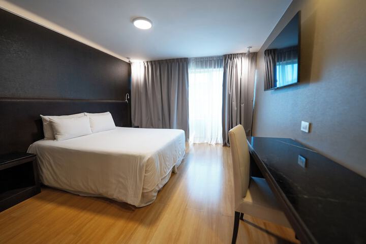 Room 15 of 43