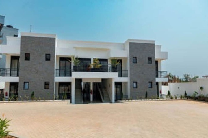 Tranquil Point Residence