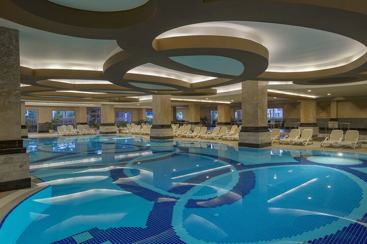 Pool Hotel