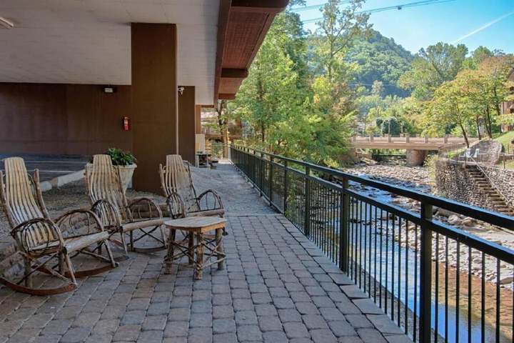 Terrace/Patio 30 of 42