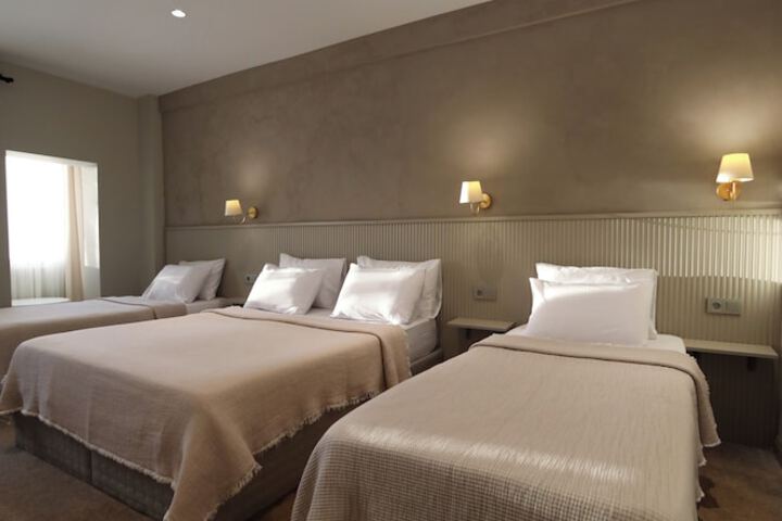Room 15 of 60