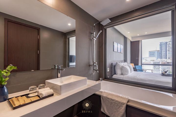 Room 47 of 100