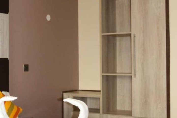 Room 4 of 22
