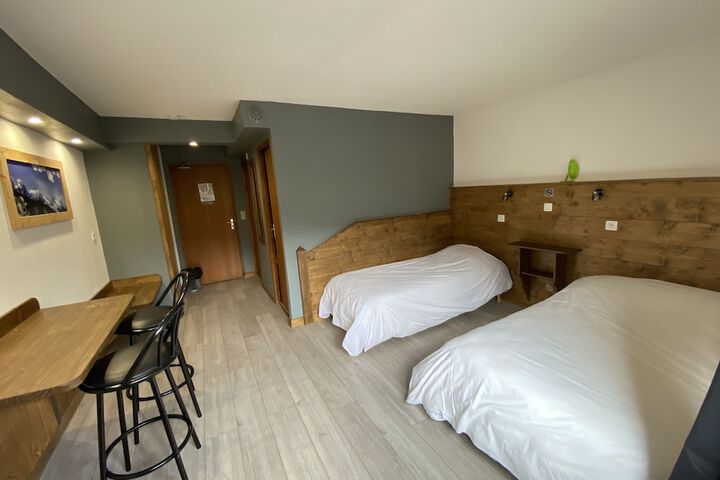 Room 9 of 54