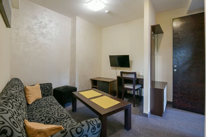 Room 22 of 43