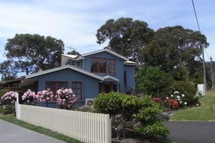 Hotel Exterior 8 of 24