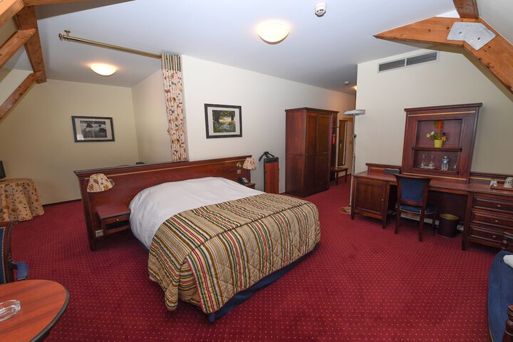 Room 17 of 91