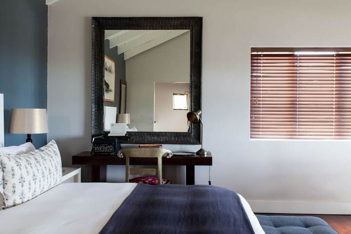 Room 16 of 150