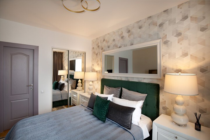 Room 12 of 30