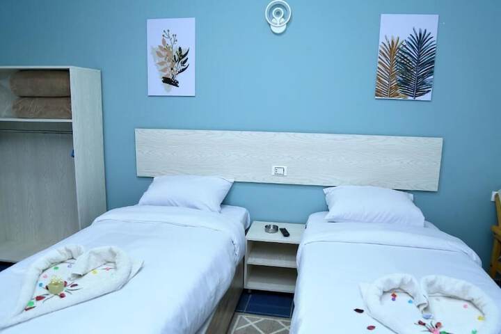 Room 4 of 29