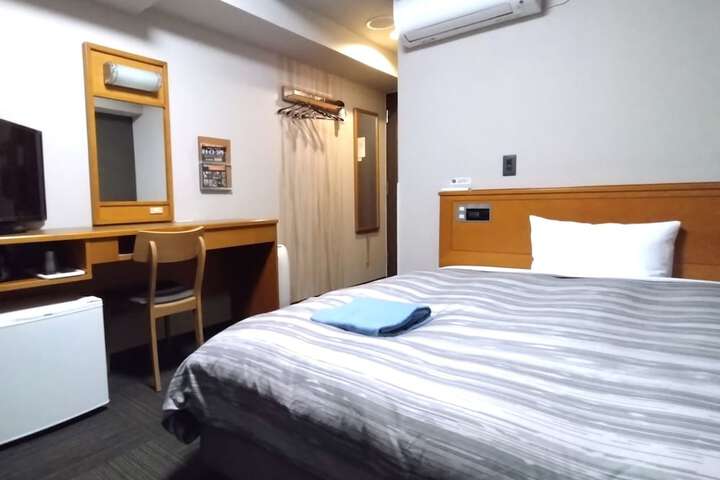 Room 7 of 39