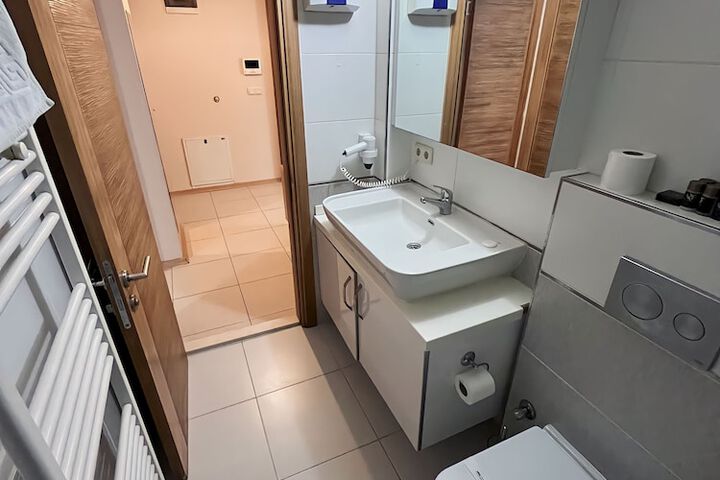 Room 46 of 50