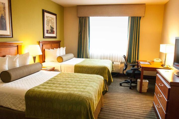 Standard Room, King or Two Doubles (1 of 7)