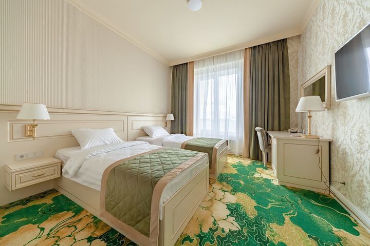 Room 3 of 40