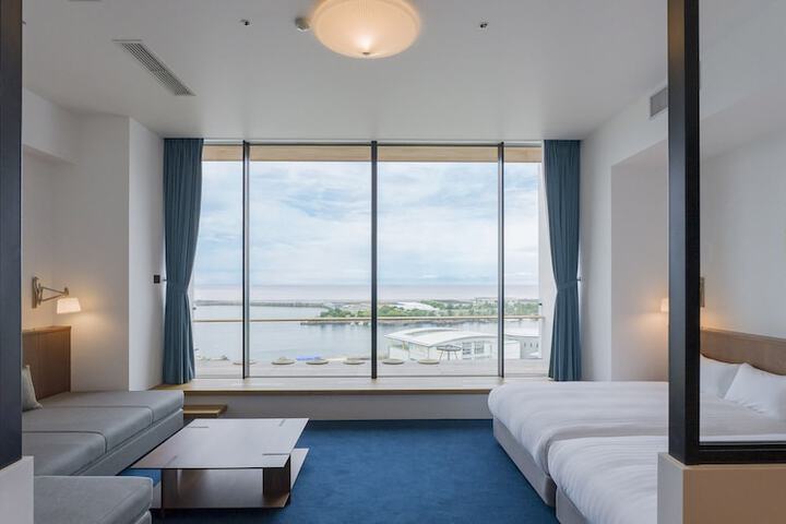 Room 14 of 111
