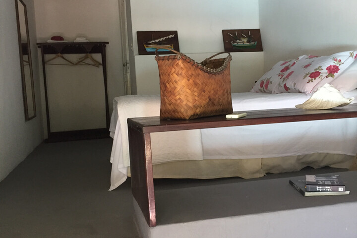 Room 10 of 29