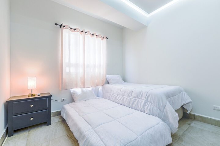 Room 34 of 254