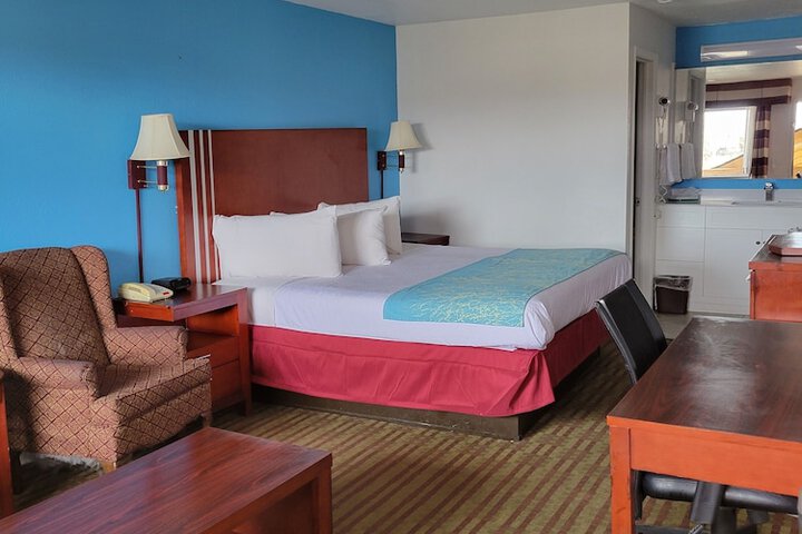 Room 7 of 26