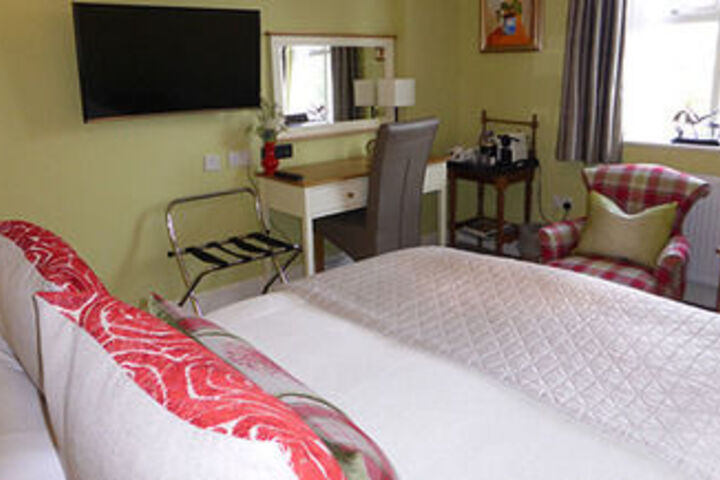 Room 32 of 48