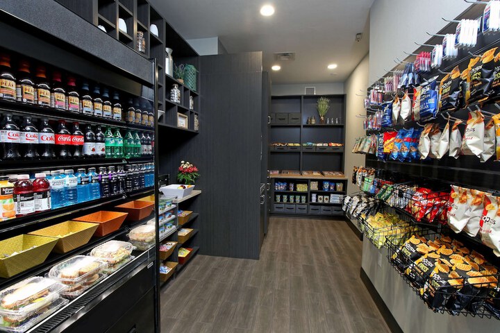Snack bar