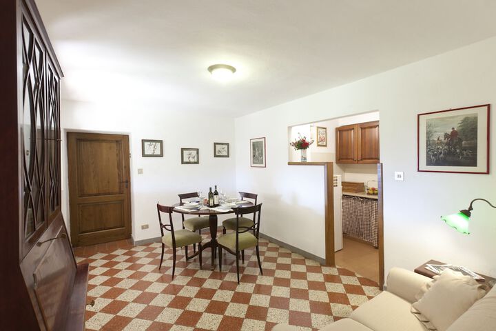 Room 13 of 35