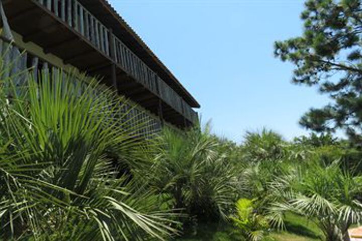 Hotel Exterior 19 of 75