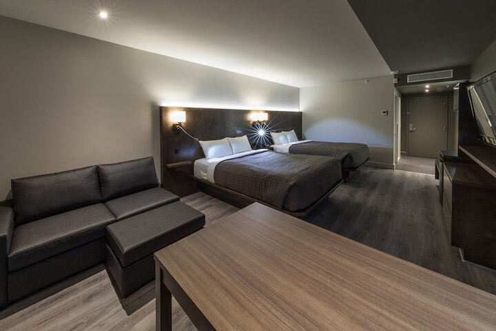 Room 47 of 104