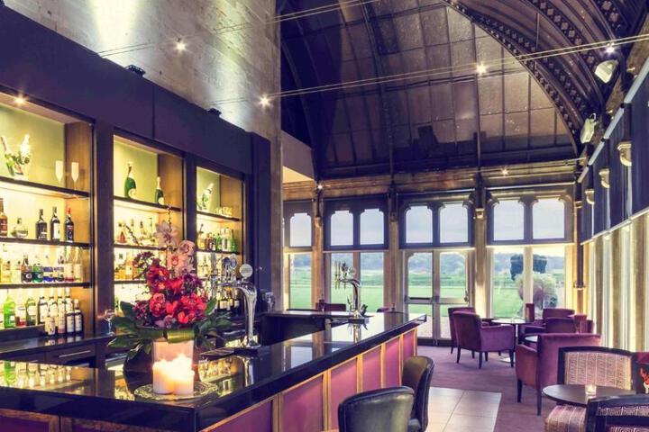 Heritage Palace Walton Hall by Dancenter