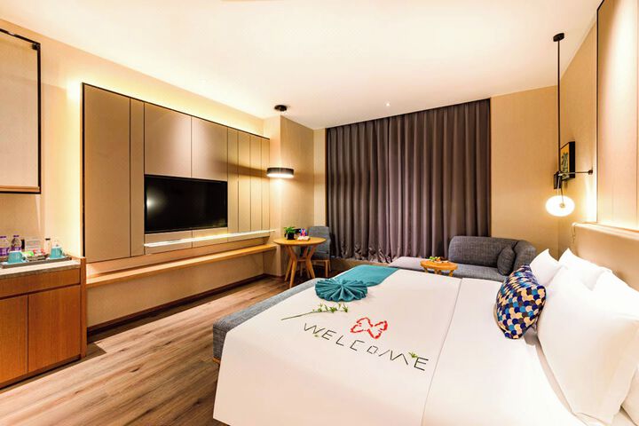 Room 165 of 169