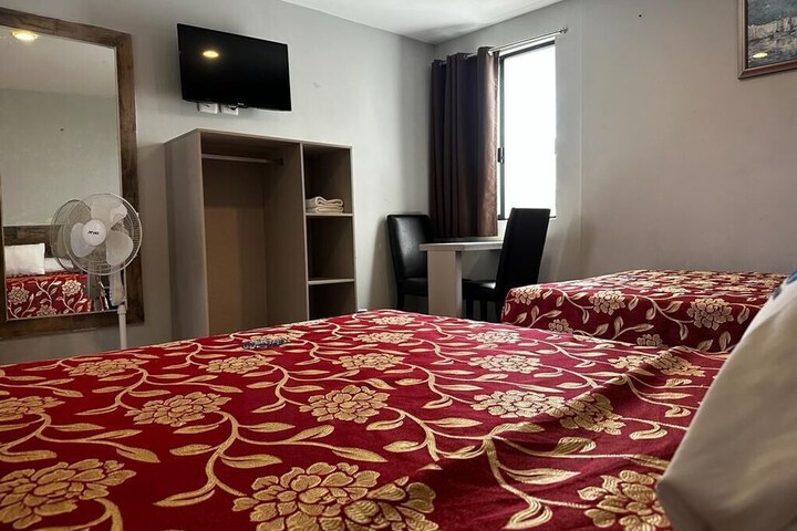 Room 16 of 81