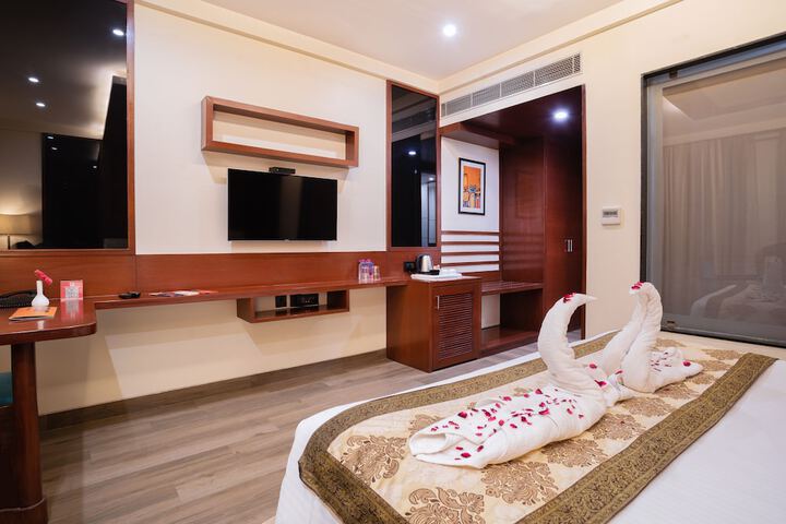 Room 10 of 48