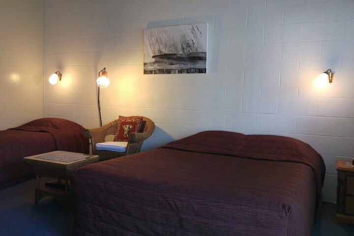 Room 25 of 86